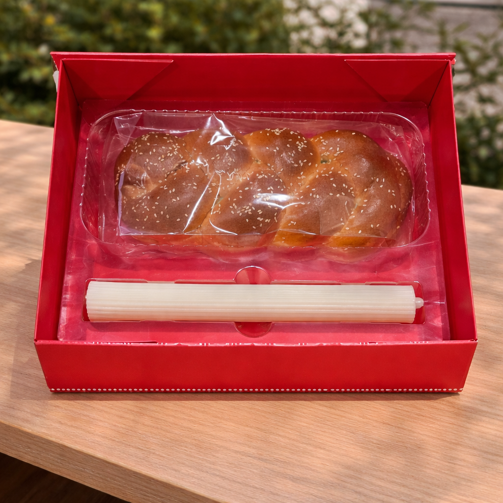 Tsoureki with Scented Candle